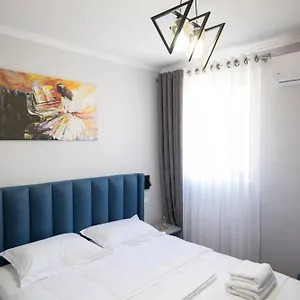  Otel Tier Arnavutluk