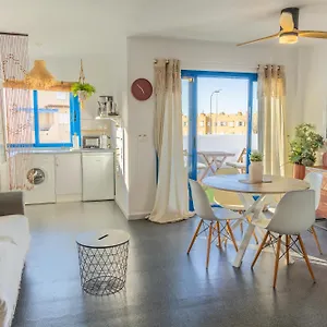 https://apartamento-con-jardin-a-100m-de-la-playa-de-tarifa.es-andalucia.com