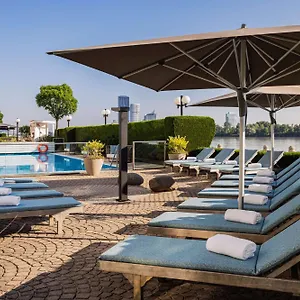 Szálloda Hilton Waterfront, Bécs