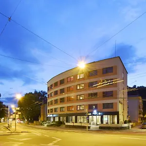 Am Neutor Zentrum 4*, Solnohrad Rakousko