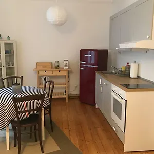 Appartamento Wiener Lebensgefuehl Im Herzen Der Josefstadt, Vienna