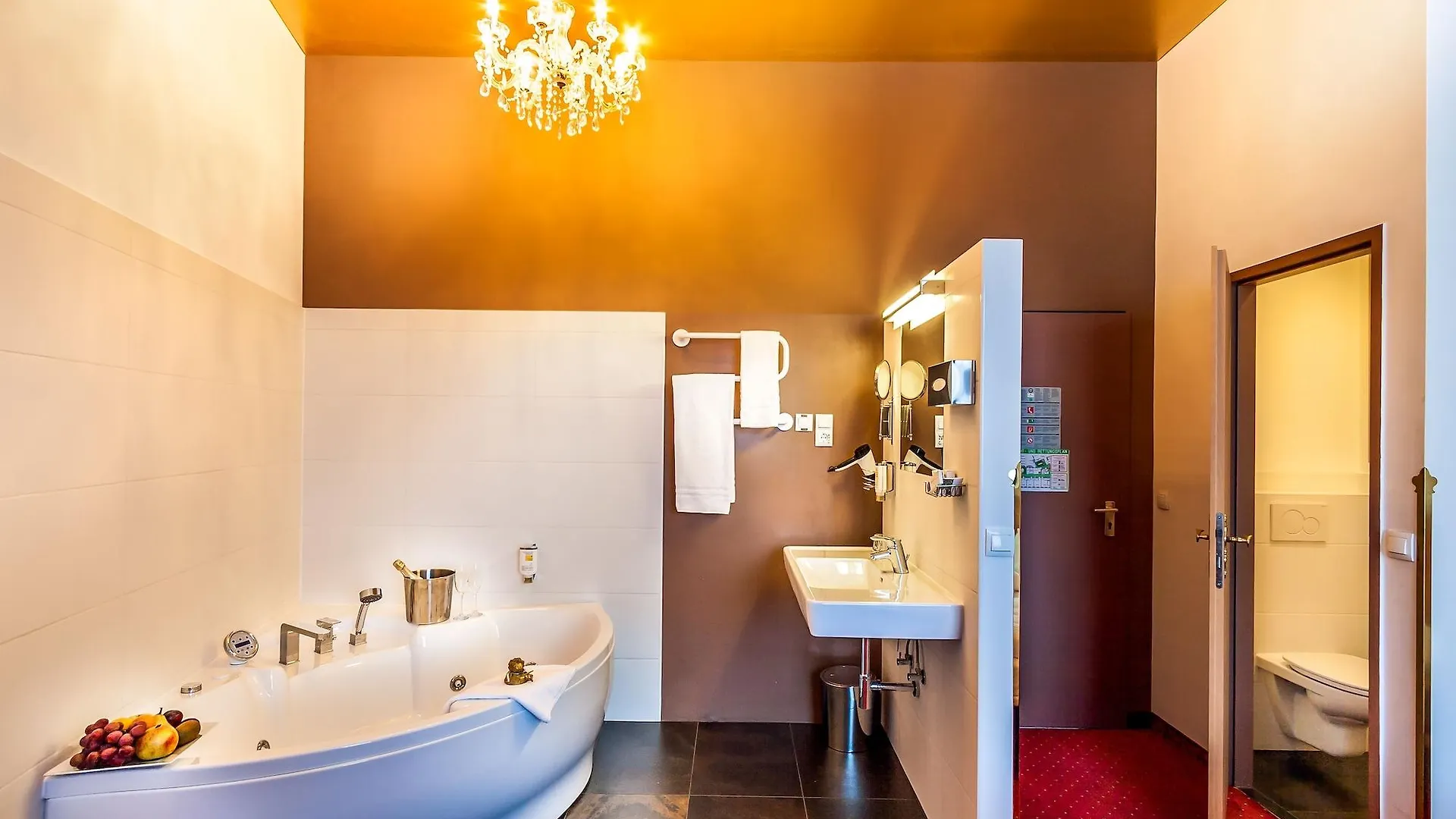 Boutiquehotel Donauwalzer Vienna Hotel